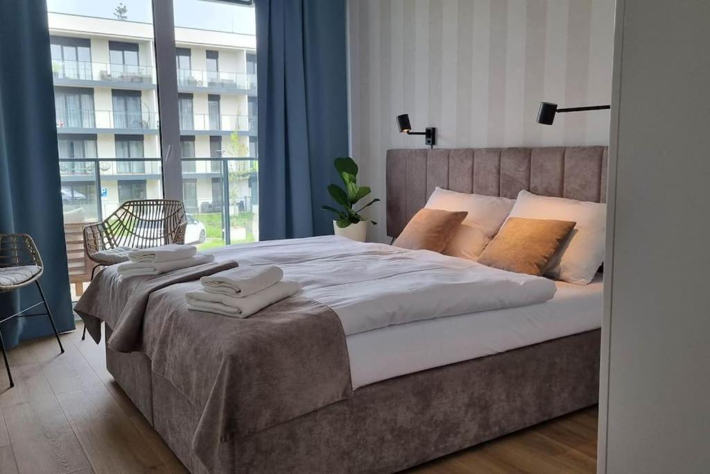 Wspanialy Apartament & Spa Nad Morzem Дзивнув Экстерьер фото